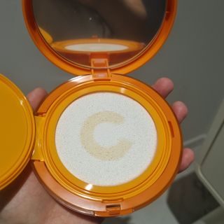 광동생활건강 MF[광동] 비타500✨주름개선·미백·SPF50+🌞퍼펙트쉴드 빅 선쿠션 본품 — 5점을 준 리뷰어가 2024년 5월 올린 사용 사진