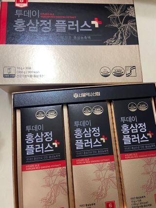 서울약사신협_투데이홍삼정플러스스틱_10g x 30포 — 5점을 준 리뷰어가 2021년 3월 올린 사용 사진