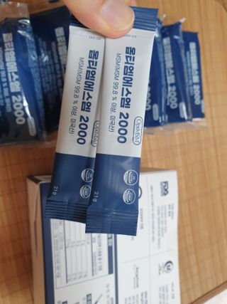 바른비타민 옵티엠에스엠2000 1박스 60포 관절 연골 복합건강기능식품 — 5점을 준 리뷰어가 2021년 6월 올린 사용 사진