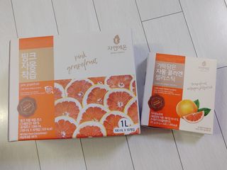 자연에온 핑크 자몽 착즙 100mL 10개입 1BOX +가 득담은 자몽 콜라겐 젤리스틱 1BOX — 5점을 준 리뷰어가 2021년 7월 올린 사용 사진