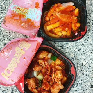 한성기업 무볼레 닭떡볶이+해물떡볶이 2종 세트 — 5점을 준 리뷰어가 2021년 10월 올린 사용 사진