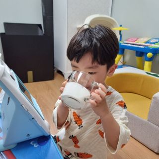 *구매평_[덴마크] 진하고 더 고소한 무가당 플레인 요거트 1.8L — 5점을 준 리뷰어가 2025년 9월 올린 사용 사진