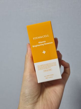 체르엠 스템앤셀 비타민 브라이트닝 에센스 30ml 1개 — 4점을 준 리뷰어가 2021년 11월 올린 사용 사진