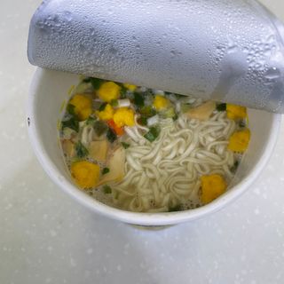 NISSIN 닛신 컵누들  4종 - 씨푸드오리지날, 씨푸드 스파이시, 씨푸드 커리, 씨푸드 XO소스 — 5점을 준 리뷰어가 2021년 11월 올린 사용 사진