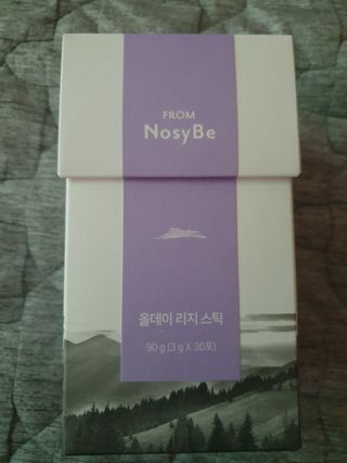 프롬노시베_이너뷰티 올데이 리지 스틱 — 5점을 준 리뷰어가 2021년 7월 올린 사용 사진