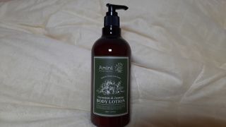 아미니 플라워테라피 바디로션  500ml 시리즈 — 5점을 준 리뷰어가 2021년 1월 올린 사용 사진
