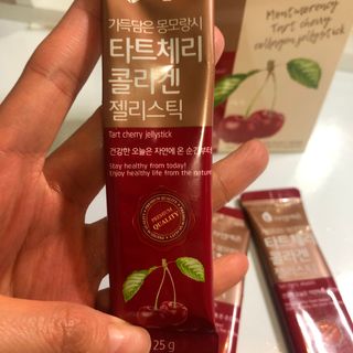 자연에온 가득담은 몽모랑시 타트체리 콜라겐 젤리스틱 — 4.5점을 준 리뷰어가 2020년 12월 올린 사용 사진