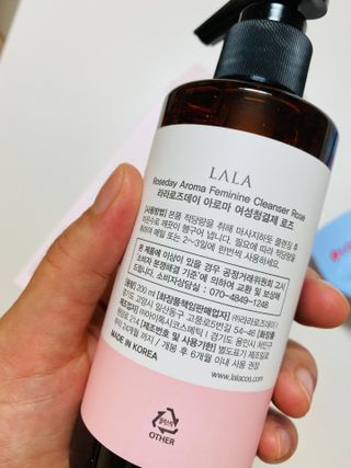 라라로즈데이 시즌2 여성청결제 200ml 아로마 페미민 클렌저, 독일더마인증 — 4점을 준 리뷰어가 2021년 9월 올린 사용 사진