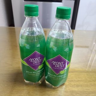 몽베스트 Montbest with Sparkling water Plain 20병 — 5점을 준 리뷰어가 2021년 11월 올린 사용 사진