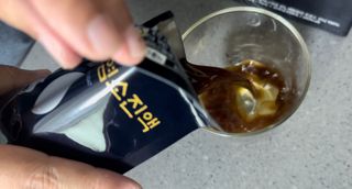 광동생활건강 MF [광동] 바르게 만든 광동 흑염소 진액 70ml * 30포 1박스 — 5점을 준 리뷰어가 2024년 5월 올린 사용 사진