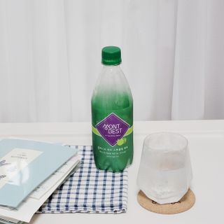 몽베스트 Montbest with Sparkling water Lime20병 — 5점을 준 리뷰어가 2022년 6월 올린 사용 사진