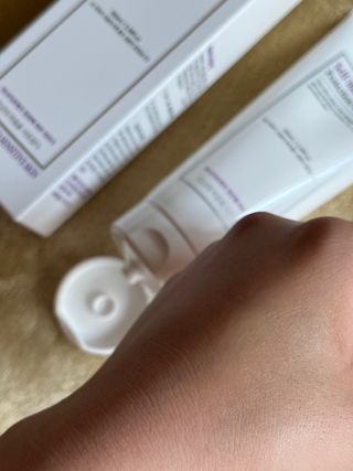 셀프 모이스처라이징 프로텍션 크림 셀프 모이스처라이징 프로텍션크림 — 4점을 준 리뷰어가 2022년 4월 올린 사용 사진