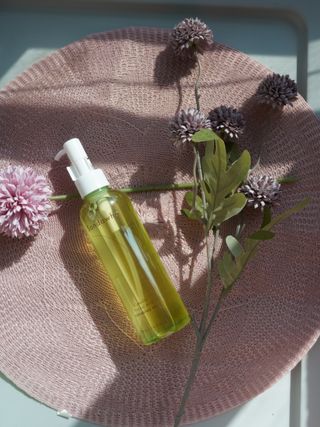 스킨큐어 산다화 순한 클렌징 동백 오일 200ml — 5점을 준 리뷰어가 2023년 3월 올린 사용 사진