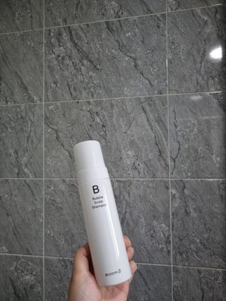 블룸비 거품 두피 샴푸 — 5점을 준 리뷰어가 2022년 7월 올린 사용 사진