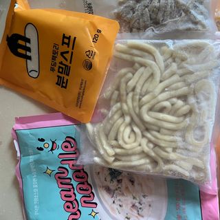 [푸딩팩토리] 로제누들떡볶이 500g / 까르보나라크림누들떡볶이 500g — 5점을 준 리뷰어가 2022년 7월 올린 사용 사진