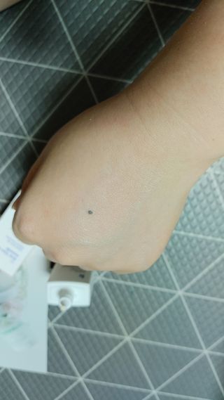키노닉스 로지 톤업 선밀크 — 5점을 준 리뷰어가 2021년 8월 올린 사용 사진