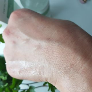나나스킨 하이드로릴렉싱토너 — 5점을 준 리뷰어가 2021년 4월 올린 사용 사진