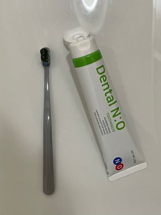 프리마인 유해균 뿐만 아니라 유익균까지 씻어내는 치약은 그만, 건강한 구강환경을 만드는 덴탈엔오 — 5점을 준 리뷰어가 2022년 5월 올린 사용 사진