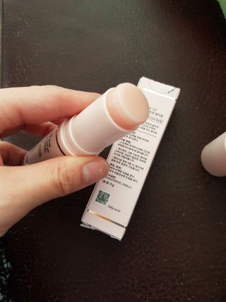 [리즐리] 나인 링클케어 콜라겐 멀티밤 9g — 5점을 준 리뷰어가 2021년 11월 올린 사용 사진