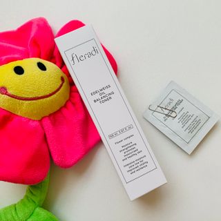 플레라디 에델바이스 오일 밸런싱 토너 — 5점을 준 리뷰어가 2021년 6월 올린 사용 사진