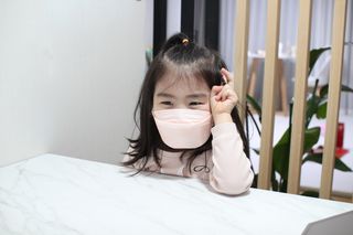 [이지아 마스크] 애니가드 더솔루션마스크, 컬러 10종 [대형/소형] — 5점을 준 리뷰어가 2021년 3월 올린 사용 사진