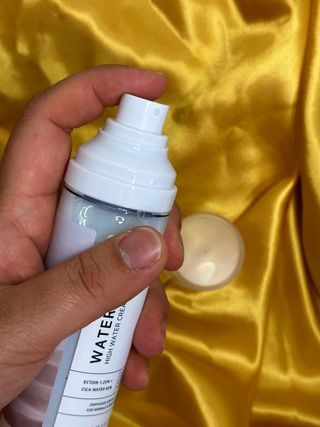 가치 WATERFOX(워터폭스)-엑토인 시카-비옴 하이 워터 크림 (100ml) — 5점을 준 리뷰어가 2023년 3월 올린 사용 사진