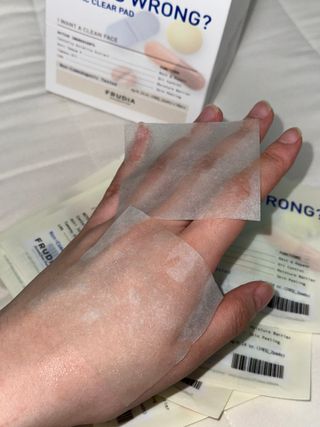 [후르디아] 화난피부 급속진정 AC 클리어 패드 (개별포장 50매) — 5점을 준 리뷰어가 2024년 4월 올린 사용 사진