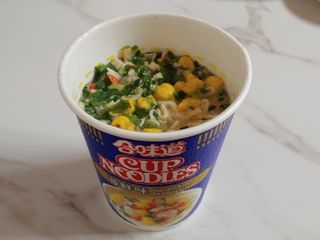 NISSIN 닛신 컵누들  4종 - 씨푸드오리지날, 씨푸드 스파이시, 씨푸드 커리, 씨푸드 XO소스 — 5점을 준 리뷰어가 2022년 5월 올린 사용 사진