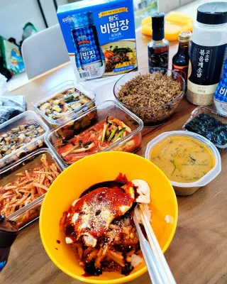 팔도비빔장 시그니처 380g 2개 — 5점을 준 리뷰어가 2022년 1월 올린 사용 사진