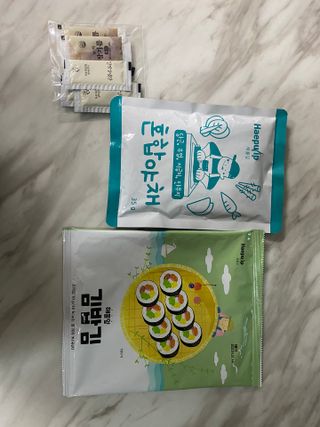 해풀잎 누구나 김밥*1ea [(혼합야채 35g *1ea,  김밥김 (5g, 5ea),  양념간장 (6g, 5ea), 참기름(5g, 2ea)] — 5점을 준 리뷰어가 2022년 7월 올린 사용 사진