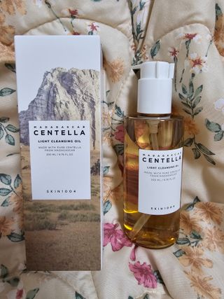 스킨1004 [SKIN1004] 마다가스카르 센텔라 라이트 클렌징 오일 200ml — 5점을 준 리뷰어가 2024년 8월 올린 사용 사진