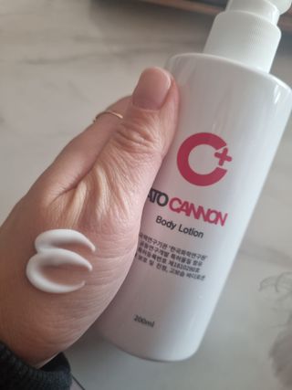 아토캐논(ATO CANNON) 아토캐논 고보습 바디로션 200ml — 5점을 준 리뷰어가 2023년 1월 올린 사용 사진