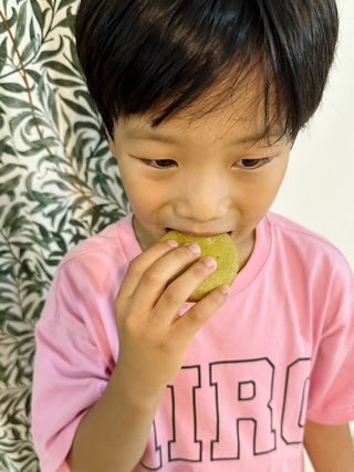 2024 오리온 여름한정판 초코파이 수박 / 후레쉬베리 멜론 / 멜론송이 — 5점을 준 리뷰어가 2024년 8월 올린 사용 사진