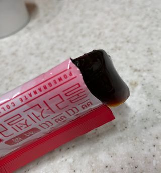 헬스업_쁘띠쁘띠석류콜라겐젤리_20g x 14포 — 5점을 준 리뷰어가 2021년 1월 올린 사용 사진
