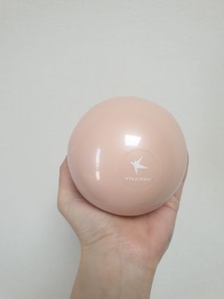트라택 쿠셔닝 웨이트볼 0.5kg + 1kg SET — 4.5점을 준 리뷰어가 2022년 4월 올린 사용 사진