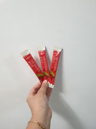 서울약사신협_석류 타트체리 콜라겐_10g x 30포 — 4점을 준 리뷰어가 2021년 7월 올린 사용 사진