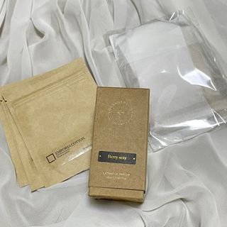 유쏘풀 익스프레 드 퍼퓸 50ml 4종  [세인트 모리츠] [베리섹시] [상탈 세콰이아] [엠포리아 코튼] 중 택 1 — 4점을 준 리뷰어가 2022년 3월 올린 사용 사진