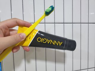 [지오클린] 안나지오 구취케어  기능성 치약 칫솔 세트 (칫솔 5 개+치약 100g 1 개 ) — 5점을 준 리뷰어가 2022년 7월 올린 사용 사진