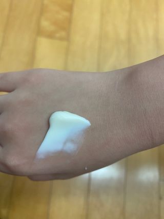 mom e 맘이 내추럴 베이비 케어 크림+바디오일 — 5점을 준 리뷰어가 2021년 1월 올린 사용 사진