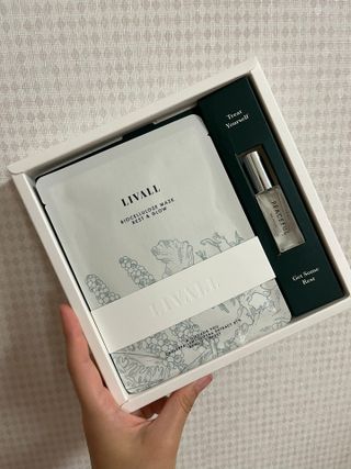 리브얼 | LIVALL 바이오셀룰로오스 마스크 레스트 앤 글로우 33ml  x 3개입 — 5점을 준 리뷰어가 2022년 7월 올린 사용 사진