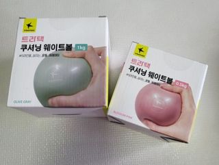 트라택 쿠셔닝 웨이트볼 0.5kg + 1kg SET — 4.5점을 준 리뷰어가 2022년 5월 올린 사용 사진