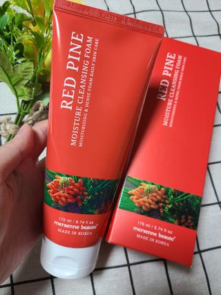 메르센보떼 레드파인 모이스춰 클렌징 폼 170ml — 5점을 준 리뷰어가 2022년 8월 올린 사용 사진