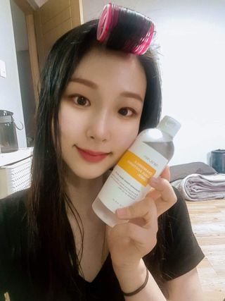 나나스킨 캐모마일아쿠아수딩토너 — 5점을 준 리뷰어가 2021년 5월 올린 사용 사진