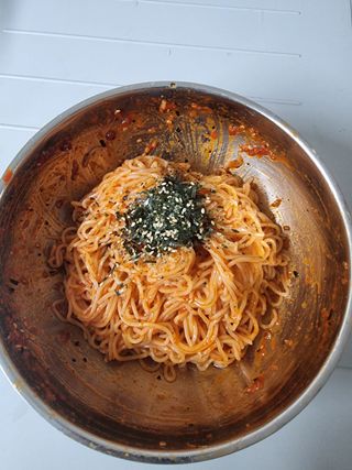 [한면원] 비빔국수 2인분 — 5점을 준 리뷰어가 2022년 8월 올린 사용 사진