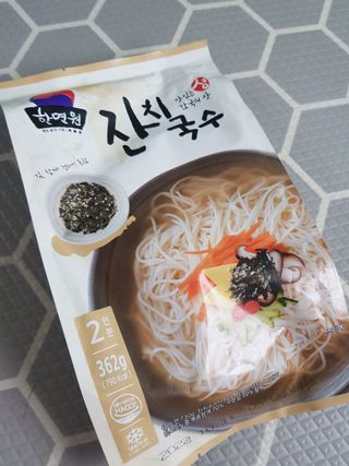 [한면원] 잔치국수 2인분 — 1.5점을 준 리뷰어가 2022년 7월 올린 사용 사진