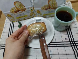 [메종콜리브리] 프랑스 마들렌 메종콜리브리 레몬 마들렌 2팩 — 5점을 준 리뷰어가 2022년 3월 올린 사용 사진