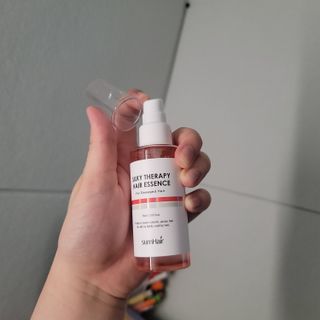 썸헤어 / SUMHAIR 썸헤어 실키 테라피 헤어 에센스 — 5점을 준 리뷰어가 2021년 7월 올린 사용 사진
