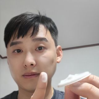 프리마인 바르기만 하면 철벽 스킨케어+24시간 마스크팩 효과. 셀라브 리제너레이팅 시스템 부스터+크림 세트 — 5점을 준 리뷰어가 2023년 4월 올린 사용 사진
