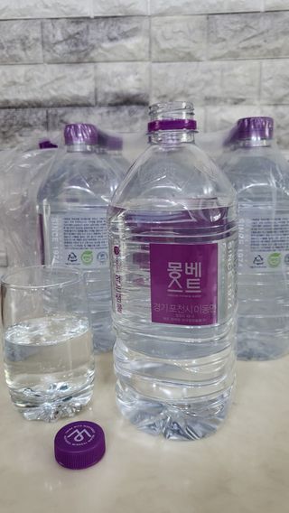 몽베스트 MONTBEST 1L 12입 — 5점을 준 리뷰어가 2022년 3월 올린 사용 사진