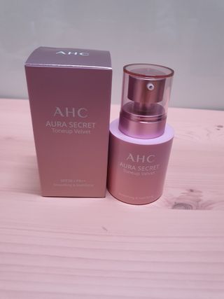 AHC 아우라 시크릿 톤업 벨벳 — 5점을 준 리뷰어가 2021년 4월 올린 사용 사진